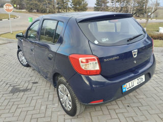 Dacia Sandero foto 3