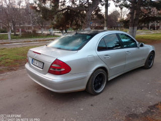 Mercedes E-Class foto 8