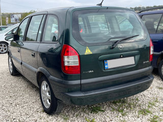 Opel Zafira foto 5