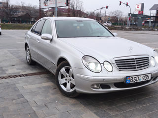 Mercedes E-Class foto 7