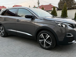 Peugeot 5008 foto 2