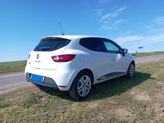 Renault Clio foto 2