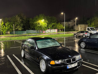 BMW 3 Series foto 3