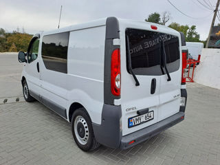 Opel Vivaro foto 4