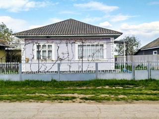 Крепкий дом в селе Егоровка!