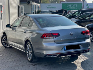 Volkswagen Passat foto 3