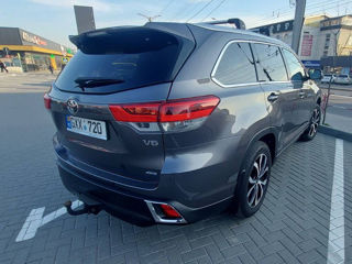 Toyota Highlander foto 9