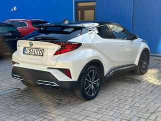 Toyota C-HR foto 5