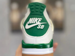 Jordan 4 Pine Green SB foto 3