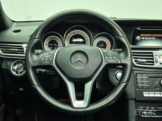 Mercedes E-Class foto 13