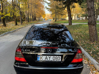 Mercedes E-Class foto 8