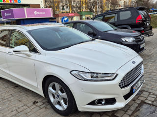 Ford Mondeo foto 8