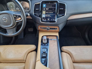 Volvo XC90 foto 9