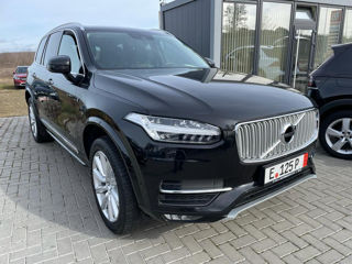 Volvo XC90 foto 1