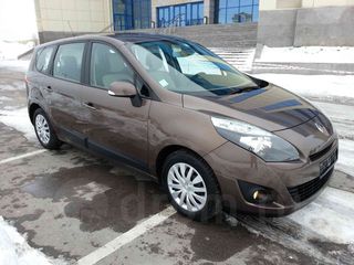 Renault Grand Scenic foto 2