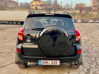 Toyota Rav 4 foto 6