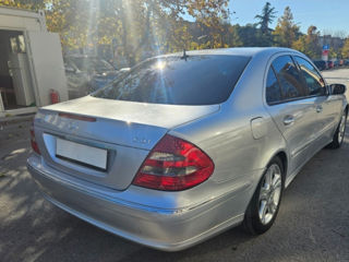 Mercedes E-Class foto 3