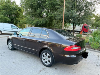 Skoda Superb foto 3