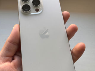 iPhone 15 pro Max White Titanium 512 Gb foto 5