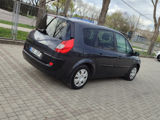 Renault Grand Scenic foto 1