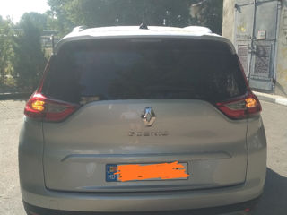 Renault Grand Scenic foto 3