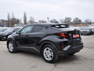 Toyota C-HR foto 6