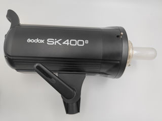 продам студийную вспышку Godox SK 400 II