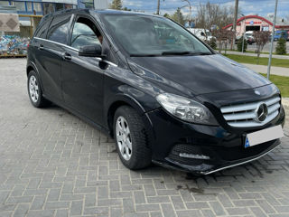 Mercedes B-Class foto 1