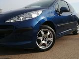 Peugeot 207 foto 1