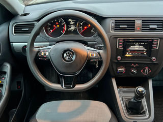 Volkswagen Jetta foto 6