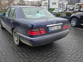 Mercedes E-Class foto 5