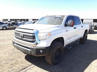 Toyota Tundra foto 2