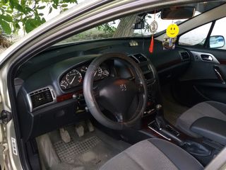 Peugeot 407 foto 3