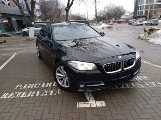 BMW 5 Series foto 6