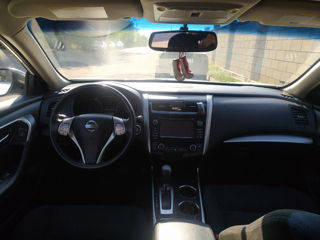 Nissan Altima foto 3