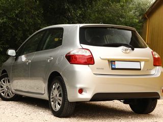 Toyota Auris foto 2