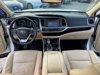 Toyota Highlander foto 8