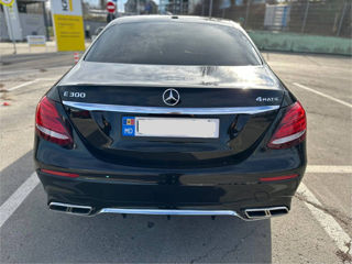 Mercedes E-Class foto 4