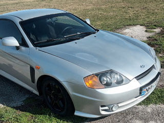 Hyundai Coupe foto 2