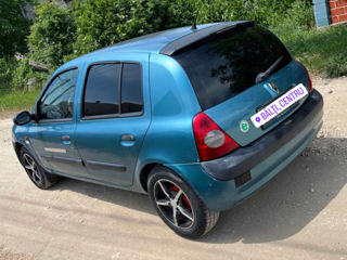 Renault Clio 2 foto 2