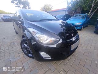 Hyundai Elantra foto 2