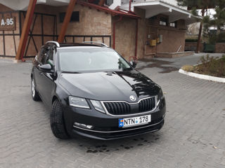 Skoda Octavia foto 2