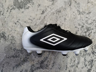 Ghete de fotbal Umbro foto 0