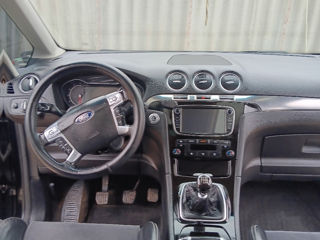 Ford Galaxy foto 3