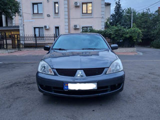 Mitsubishi Lancer foto 6