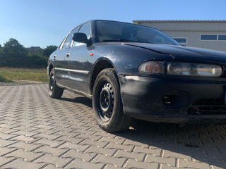 Mitsubishi Galant foto 3