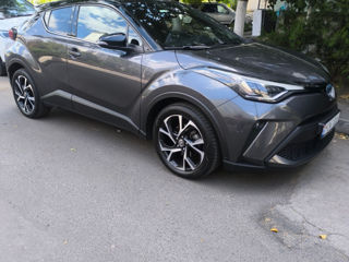 Toyota C-HR foto 8