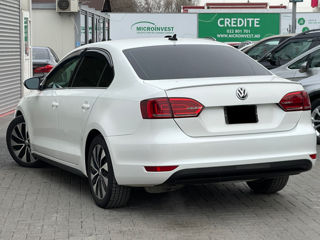 Volkswagen Jetta foto 3