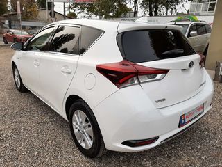 Toyota Auris foto 4