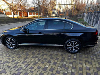 Volkswagen Passat foto 3